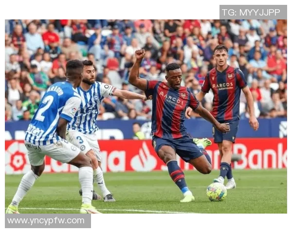 瓦伦西亚新援因伤缺席联赛,球队或将寻求内部解决方案